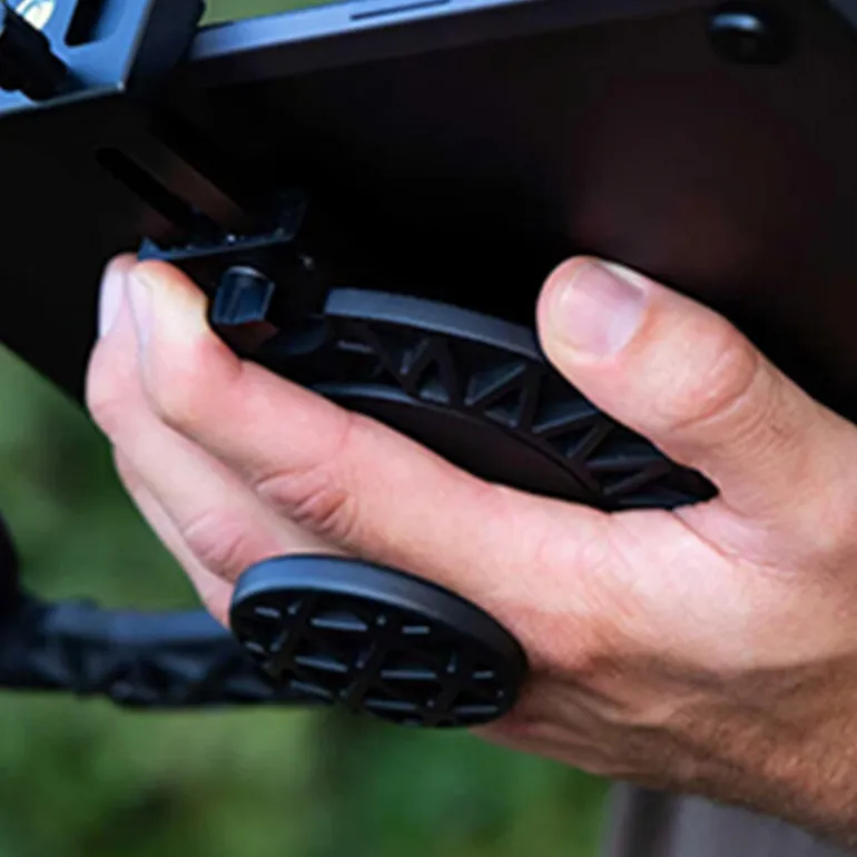 Support tablette Deeper pour télécommande du bateau amorceur QUEST
